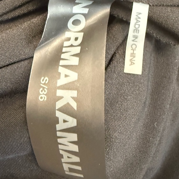 Norma Kamali size 36 (6 or S in brand) Black Long Sleeve Dress mock neck NWOT - Picture 9 of 12